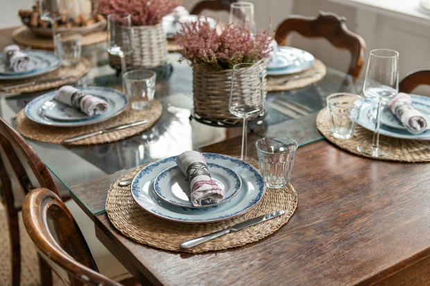 13 Best Dining Tables for Entertaining in Style