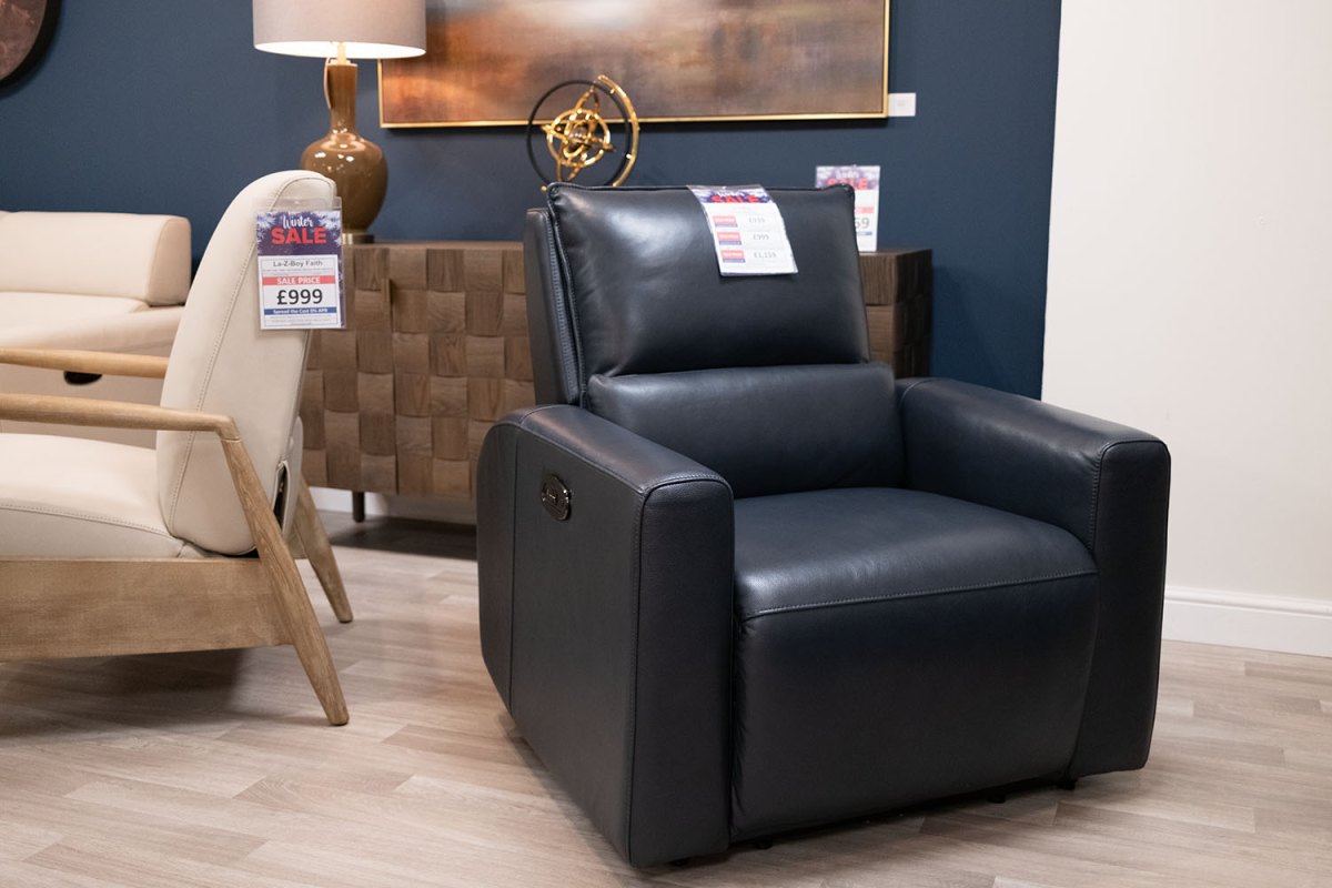 La-Z-Boy Essence Capsule 2 Seater Recliner Sofa La-Z-Boy Essence Capsule 2 Seater Recliner Sofa