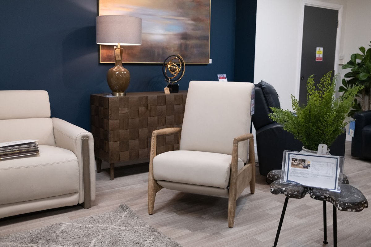 La-Z-Boy Faith Capsule 2 Seater Recliner Sofa La-Z-Boy Faith Capsule 2 Seater Recliner Sofa