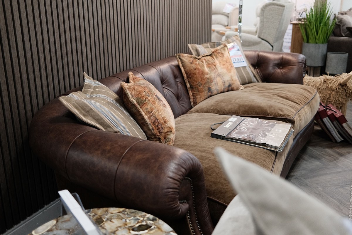 Tetrad Heritage Kensington Grand Chesterfield Sofa Tetrad Heritage Kensington Grand Chesterfield Sofa