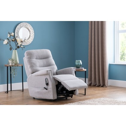 Celebrity Furniture Sandhurst Petite Motor Riser Recliner Chair Celebrity Furniture Sandhurst Petite Motor Riser Recliner Chair