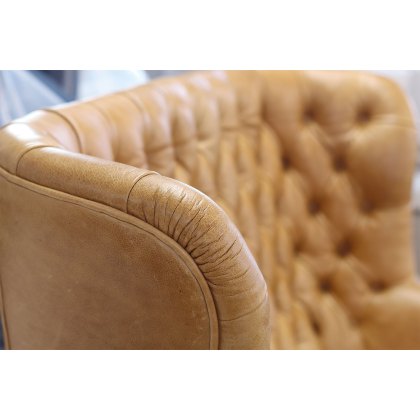Tetrad Mackenzie Harris Tweed Petit Sofa Tetrad Mackenzie Harris Tweed Petit Sofa