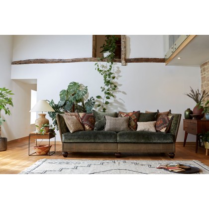 Tetrad Heritage Warwick 3 Seater Midi Sofa Tetrad Heritage Warwick 3 Seater Midi Sofa