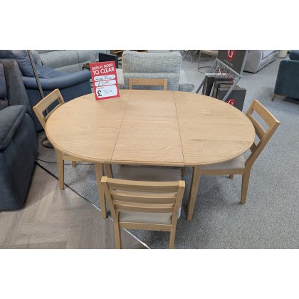 Ex-Display Newquay - Gallery Direct Malvern Extending Dining Table & 4 Chairs Ex-Display Newquay - Gallery Direct Malvern Extending Dining Table & 4 Chairs