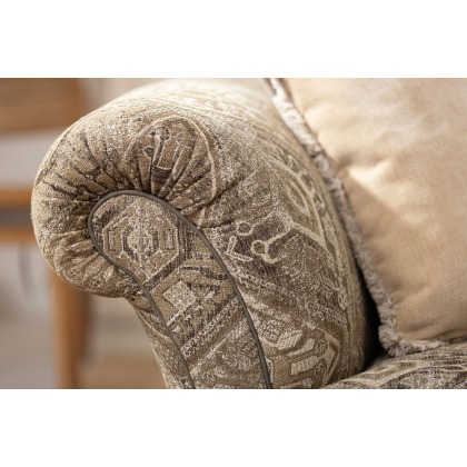 Tetrad Heritage Belgravia 4 Seater Grand Sofa Tetrad Heritage Belgravia 4 Seater Grand Sofa