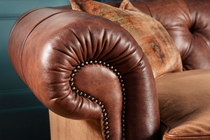 Tetrad Heritage Kensington Snuggler Chair Tetrad Heritage Kensington Snuggler Chair