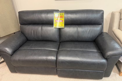 Ex-Display Truro - La-Z-Boy Dixie Leather 3 Seater Power Recliner Sofa
