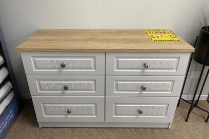 Ex-Display St Austell - Westbury 6 Drawer Chest of Drawers Ex-Display St Austell - Westbury 6 Drawer Chest of Drawers