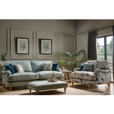 Beatrice Traditional Upholstered Sofa