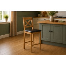 Salisbury Waxed Premium Oak Bar Stool with Seat Pad (Pair) Salisbury Waxed Premium Oak Bar Stool with Seat Pad (Pair)