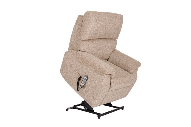 Celebrity Furniture Newstead Standard Cloud Zero Riser Recliner Chair Celebrity Furniture Newstead Standard Cloud Zero Riser Recliner Chair