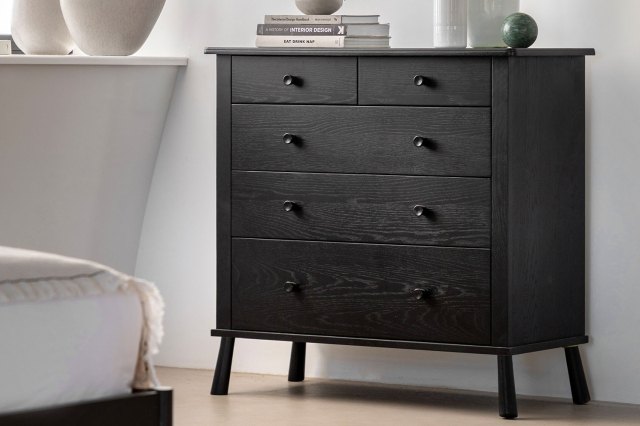 Gallery Direct Wycombe Black Oak 5 Drawer Chest of Drawers Gallery Direct Wycombe Black Oak 5 Drawer Chest of Drawers