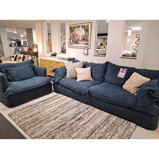 Ex-Display Plymouth - Tetrad Ava Grand Sofa and Snuggler Chair Ex-Display Plymouth - Tetrad Ava Grand Sofa and Snuggler Chair