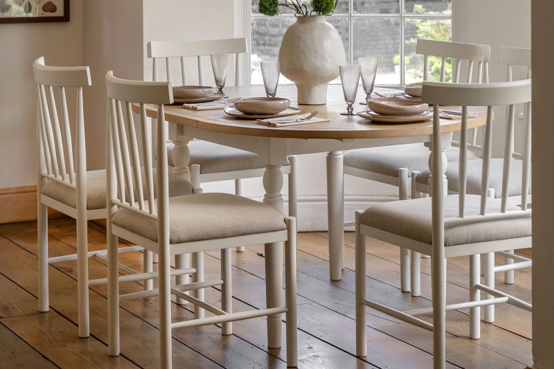 Gallery Direct Eton Painted White Round Ext 110-150cm Dining Table Gallery Direct Eton Painted White Round Ext 110-150cm Dining Table