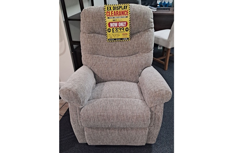 Ex-Display Plymouth - Celebrity Hollingwell Petite Single Motor Recliner Chair Ex-Display Plymouth - Celebrity Hollingwell Petite Single Motor Recliner Chair